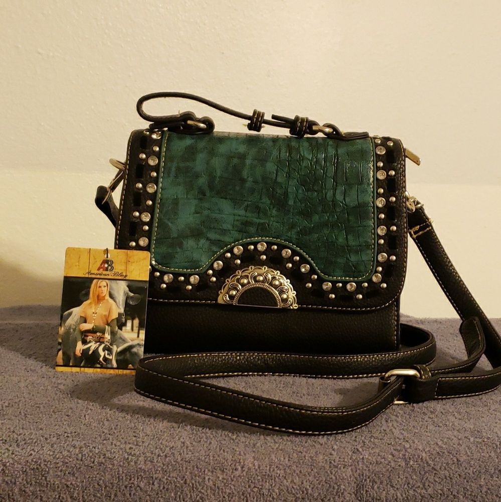 NWT American Bling crossbody